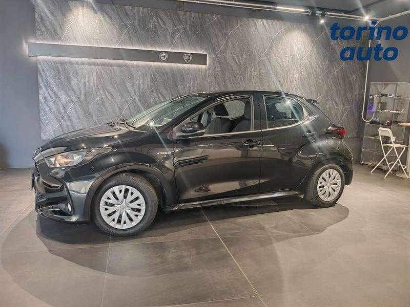 Toyota Yaris Hybrid Business