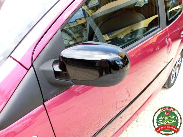 RENAULT Twingo 1.2 16V Live