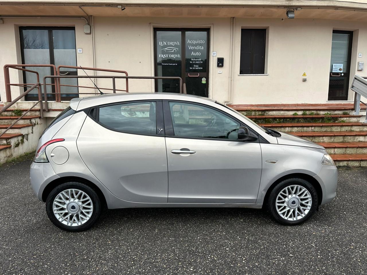 Lancia Ypsilon 1.2 69 CV 5 porte Gold