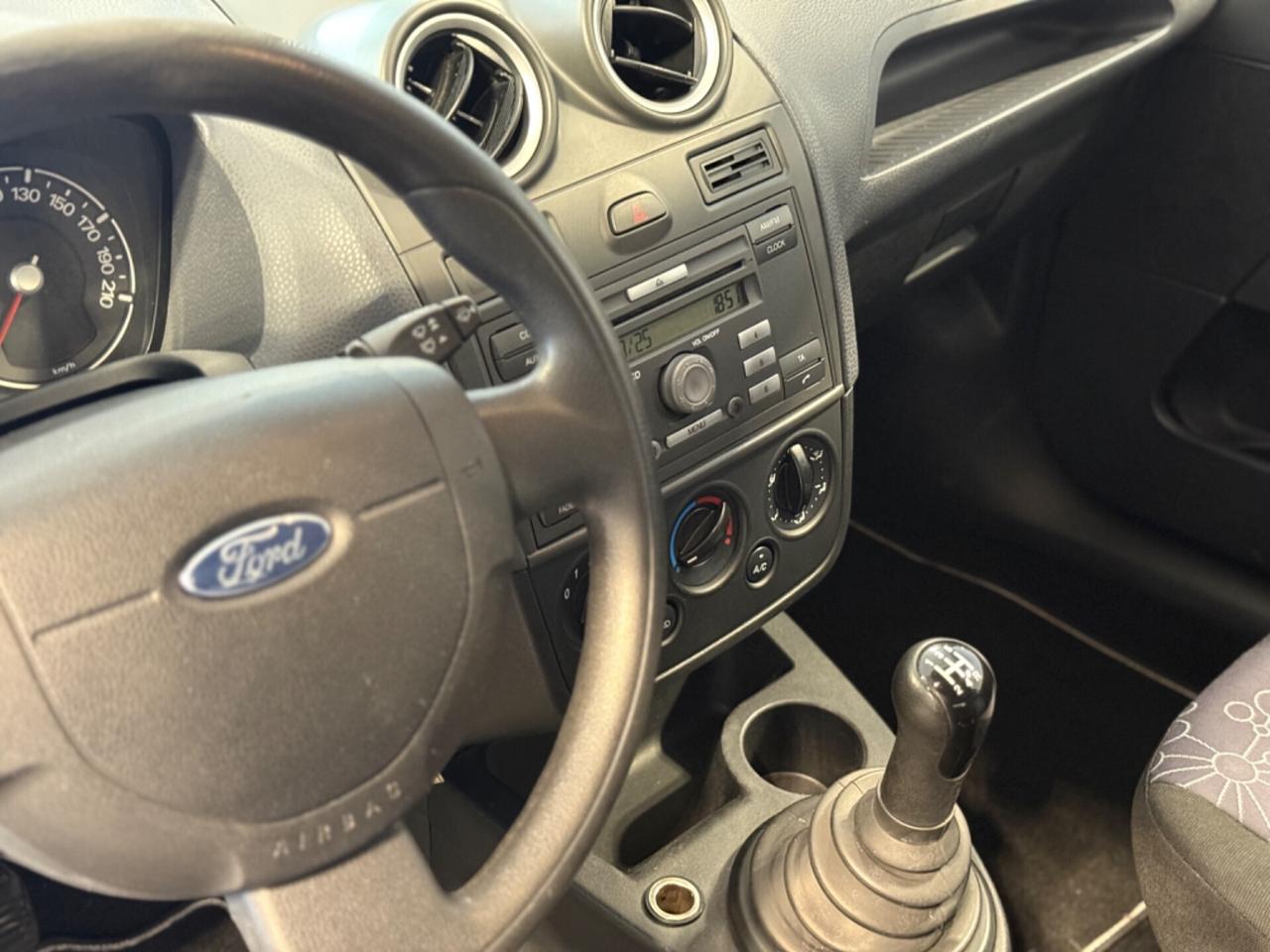 Ford Fiesta 3p 1.2 Plus 95.000KM!