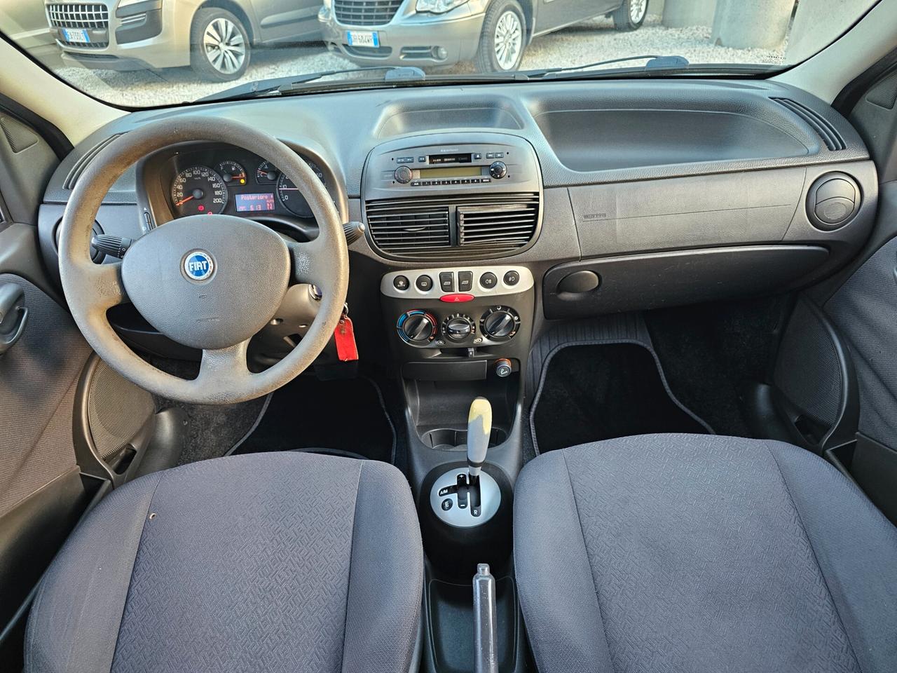 Fiat Punto 1.2i cat 5 porte EL cambio automatico soli 100000km