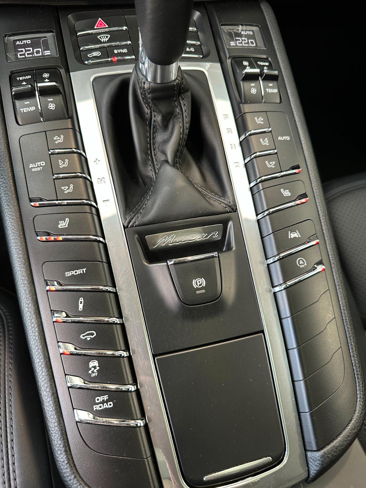Porsche Macan 2.0 245cv PDK-21"Tetto-PDLS-PASM-Scarichi-Pelle