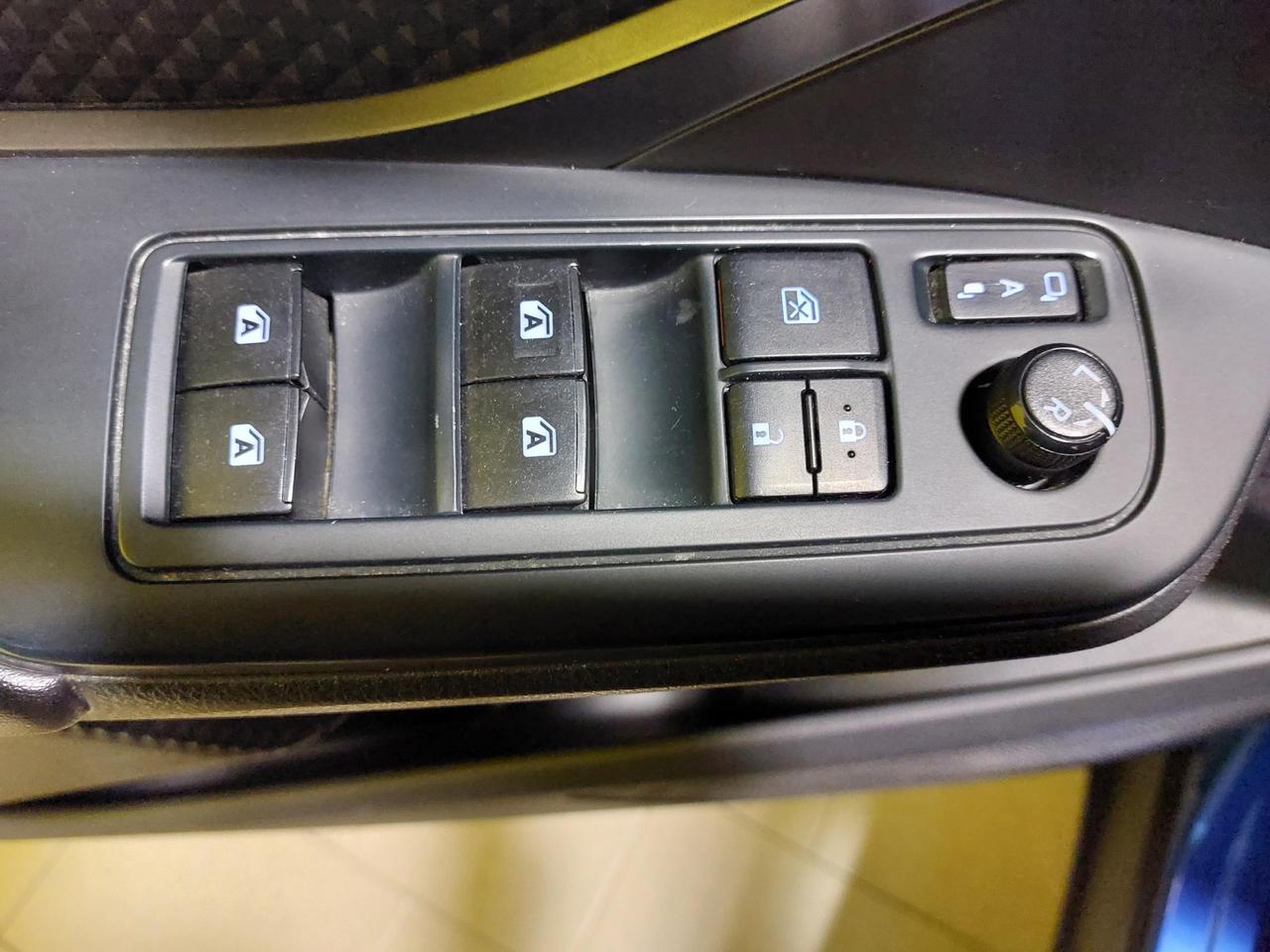 Toyota C-HR 5 Porte C-HR 1.8H ACTIVE 2WD E-CVT