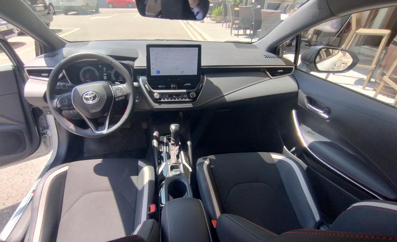 Toyota Corolla 2.0 Hybrid GR SPORT