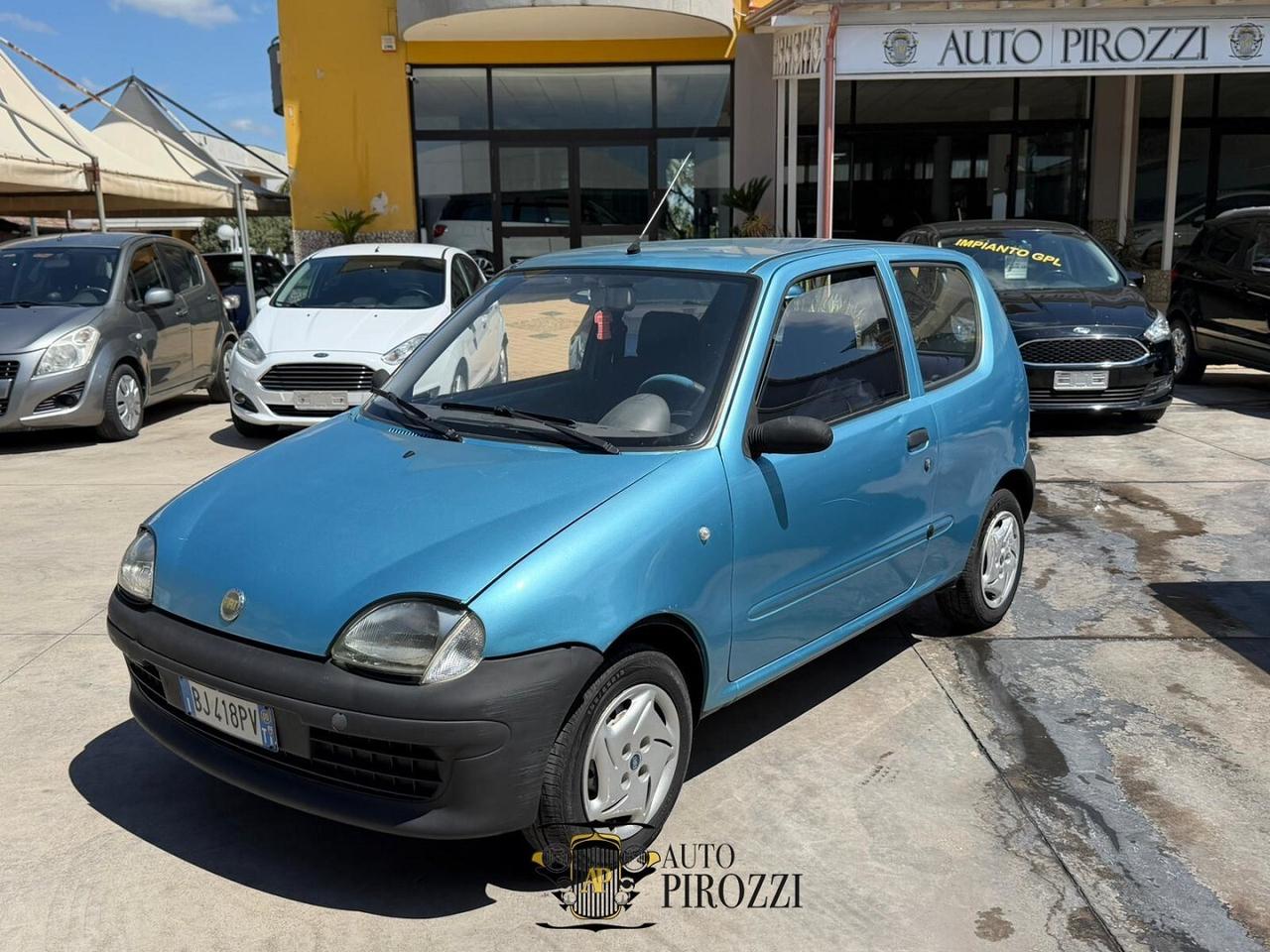 FIAT 600 900CC ANNO 2000