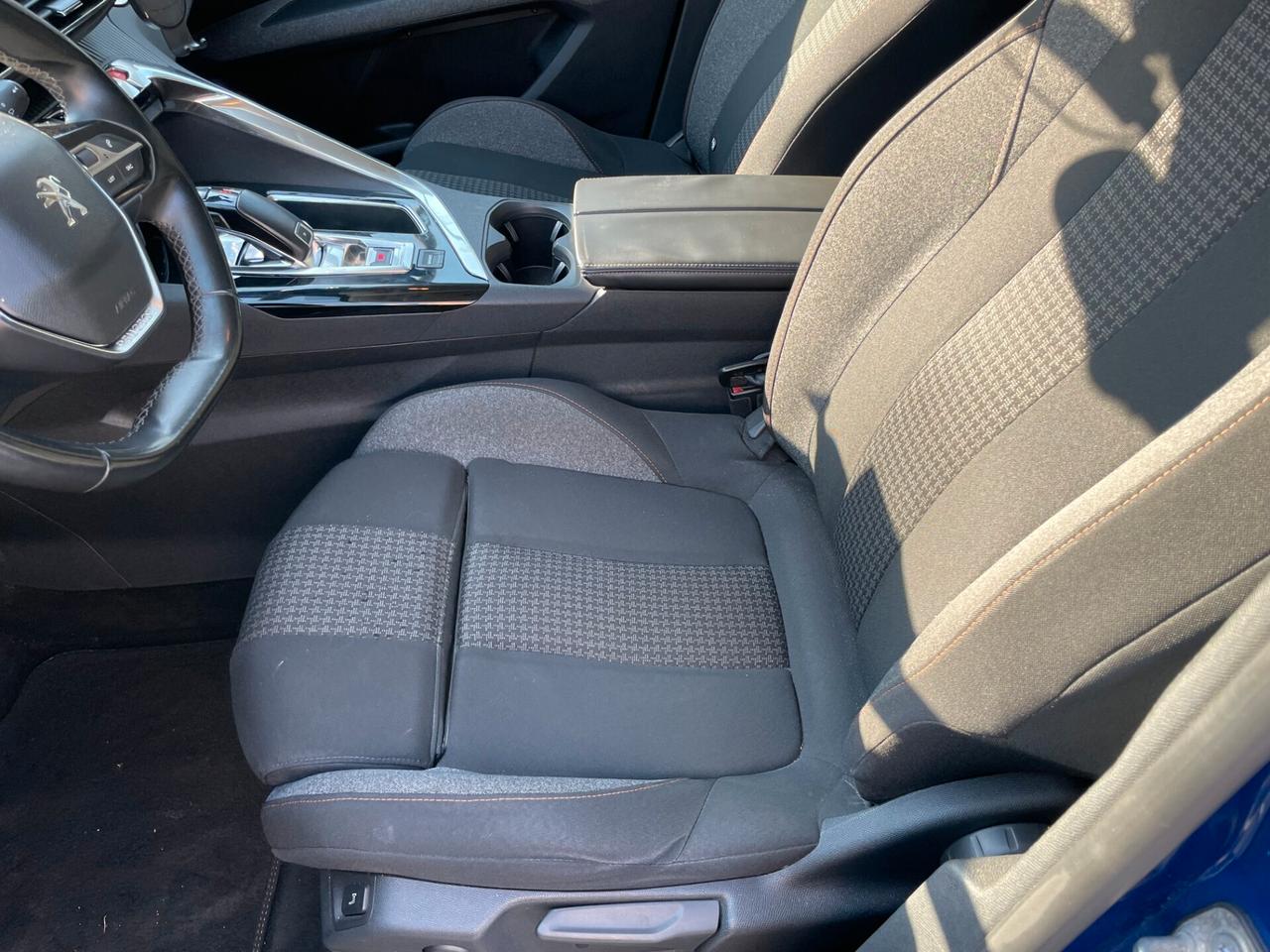 Peugeot 3008 BlueHDi 120 S&S Allure