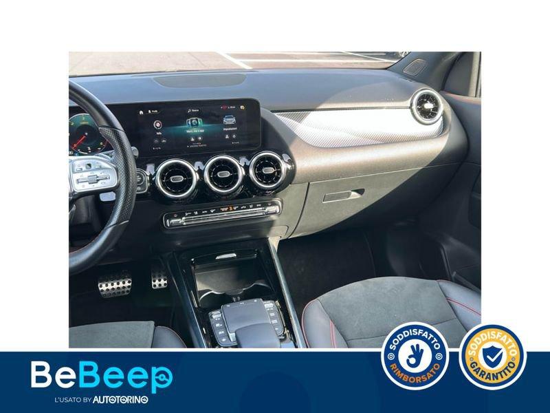 Mercedes-Benz GLA 200 D PREMIUM 4MATIC AUTO