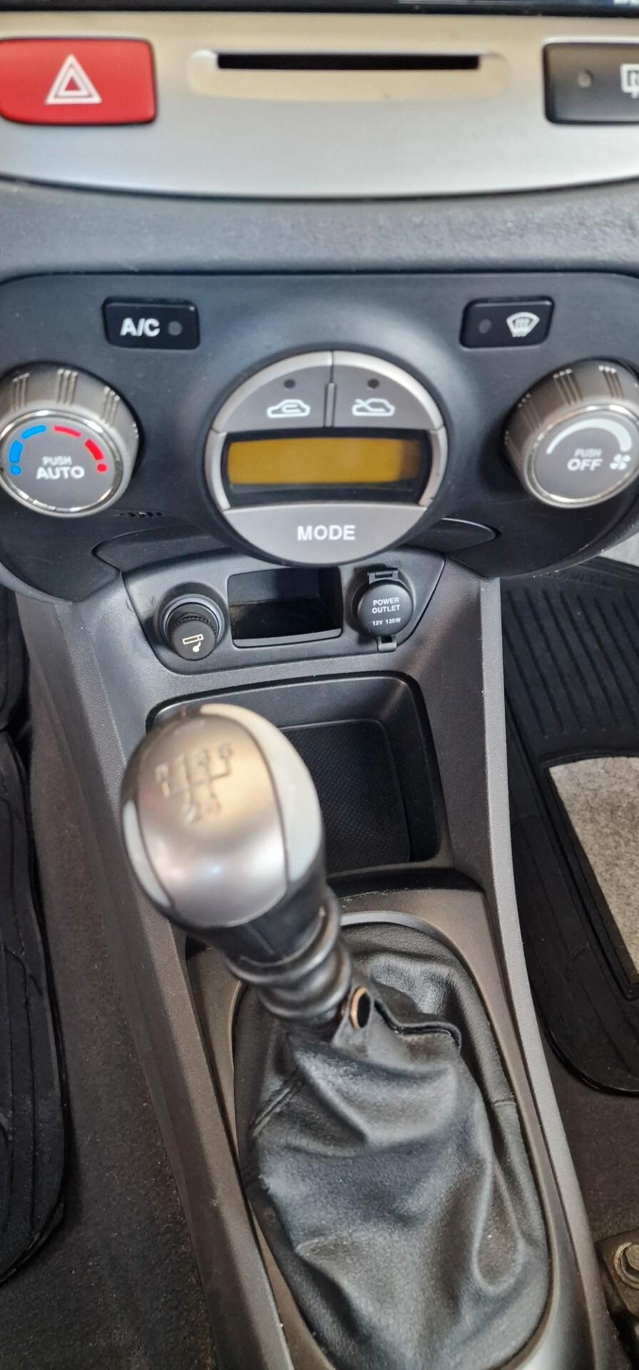 Kia Rio 1.5 16V CRDi 5p. LX Easy