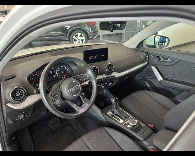 AUDI Q2 30 TDI S tronic Business Plus