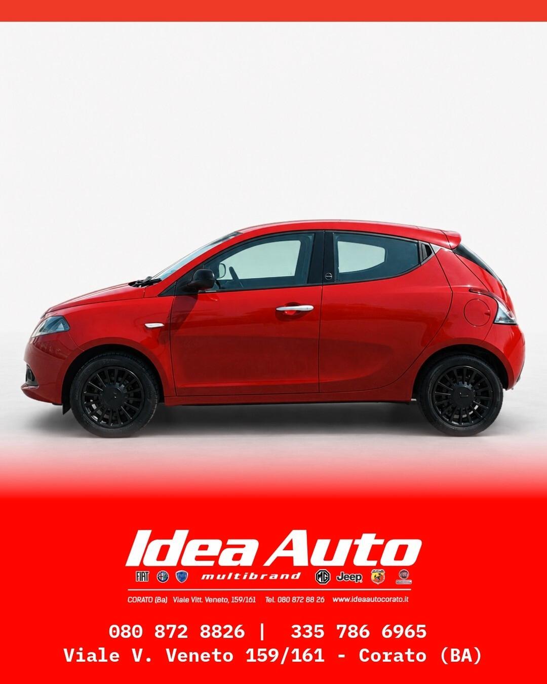 Lancia Ypsilon 1.0 FireFly 5 porte S&S Hybrid Ecochic Silver
