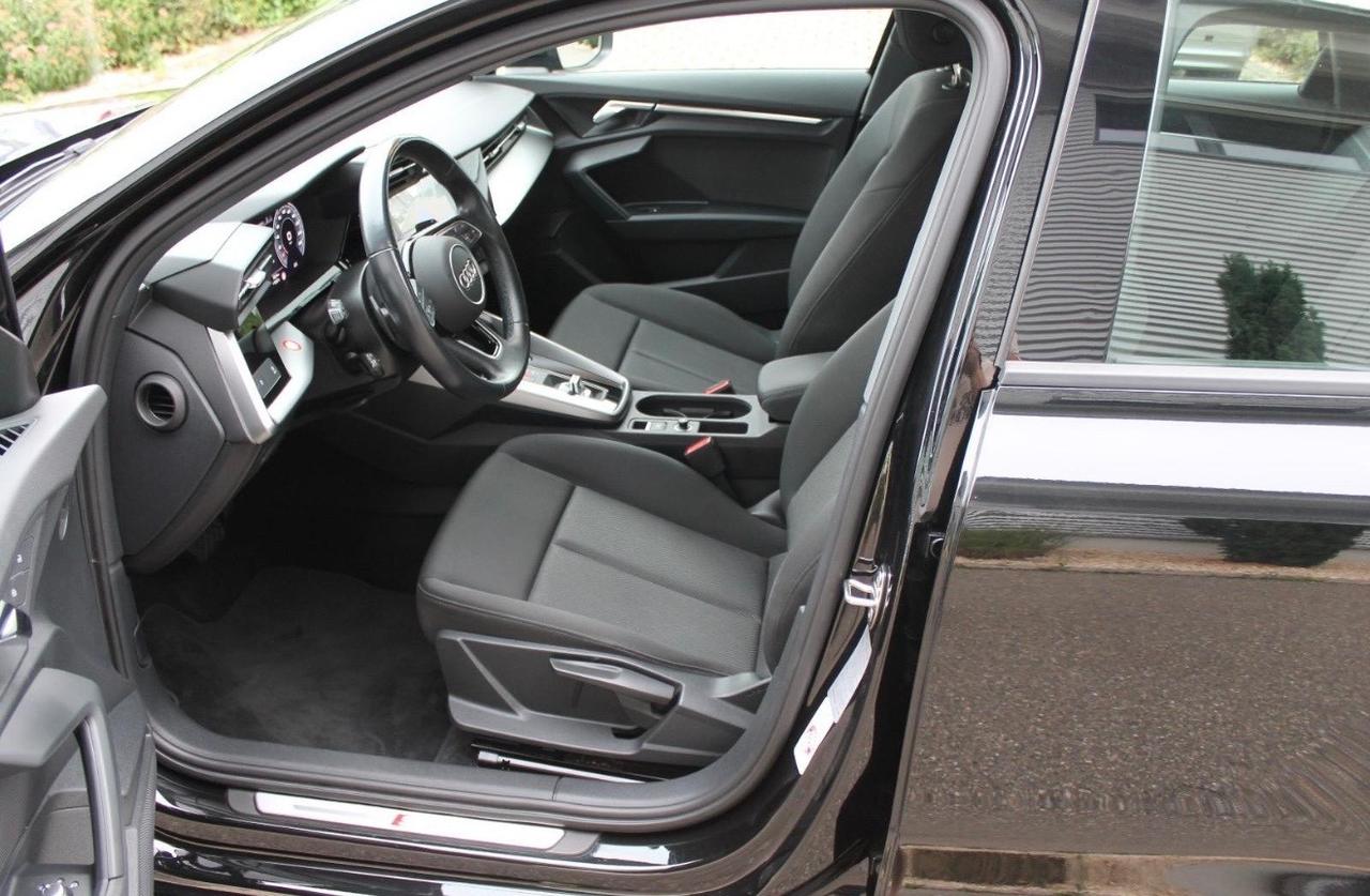 Audi A3 SPB 30 Tdi S line stronic Navigatore Led