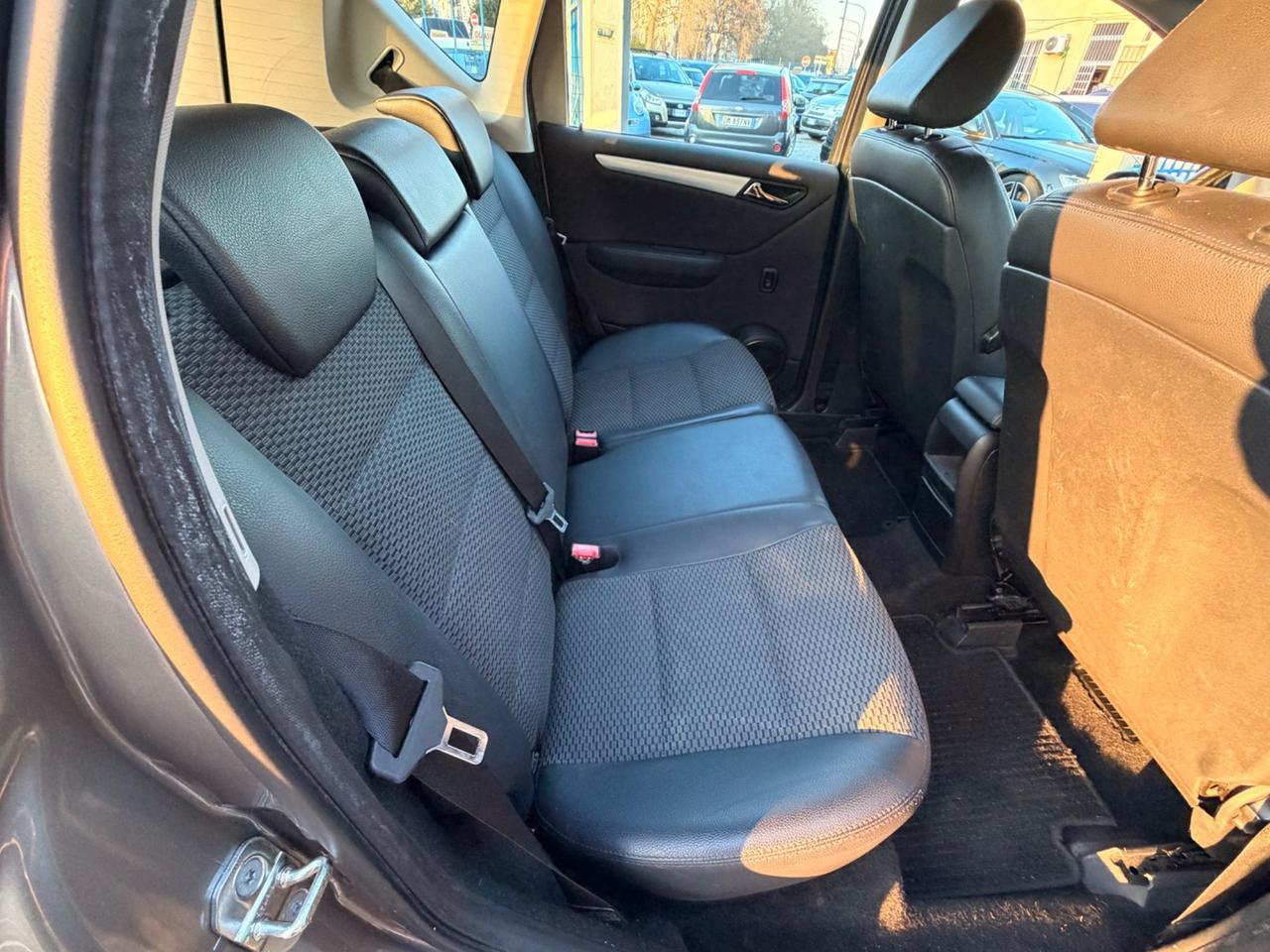 Mercedes-benz A 160 CDI BlueEFFICIENCY Avantgarde