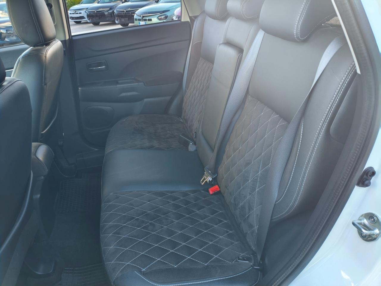 Mitsubishi ASX 1.6 DI-D 114 CV 2WD Instyle Panoramic