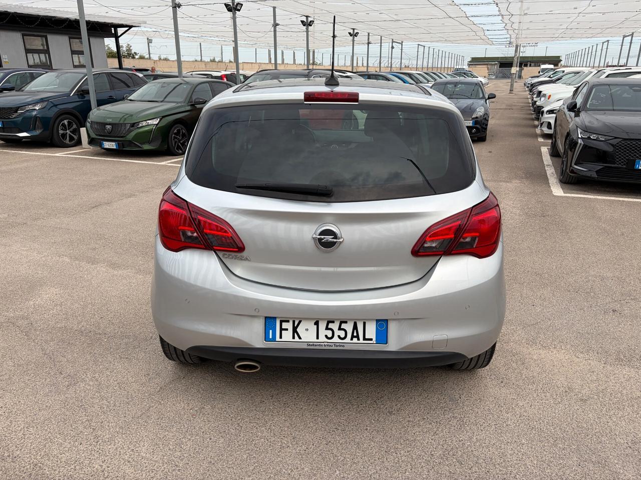 Opel Corsa 1.4 90CV GPL Tech 5 porte b-Color