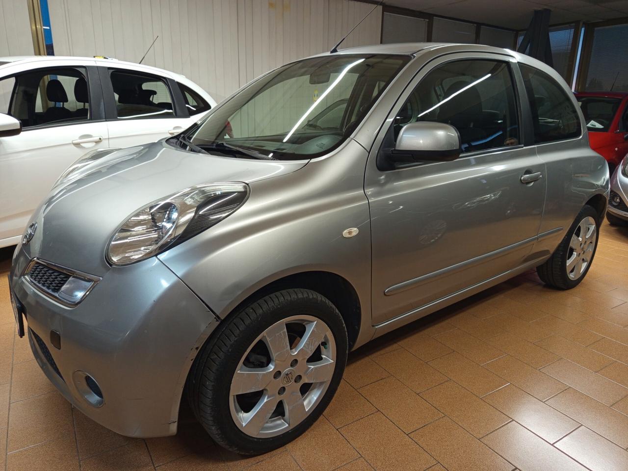 Nissan Micra 1.2 benzina, 100 mil chilometri ok neopatentati.