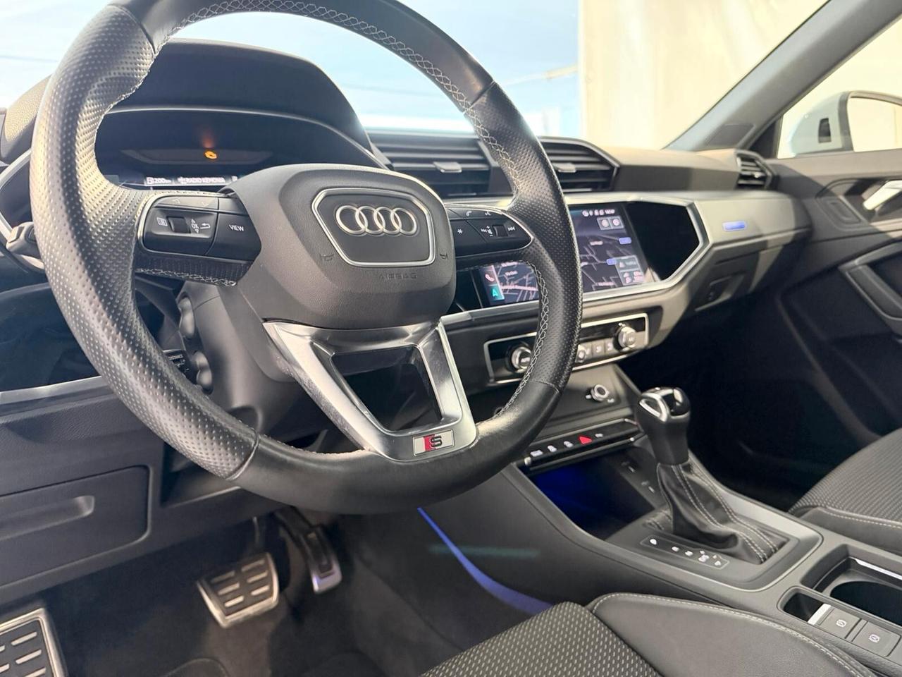 Q3 SPB 40 TDI 200 CV 3X S-LINE QUATTRO IPER-FULL IVA ESPOSTA