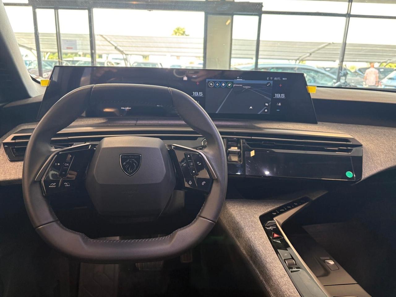 Peugeot 3008 ALLURE motore elettrico (73kWh) 210 CV SPOTICAR