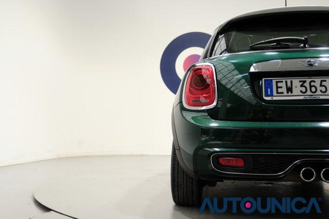 MINI Cooper SD 2.0 COOPER SD AUTOMATICA 5 PORTE