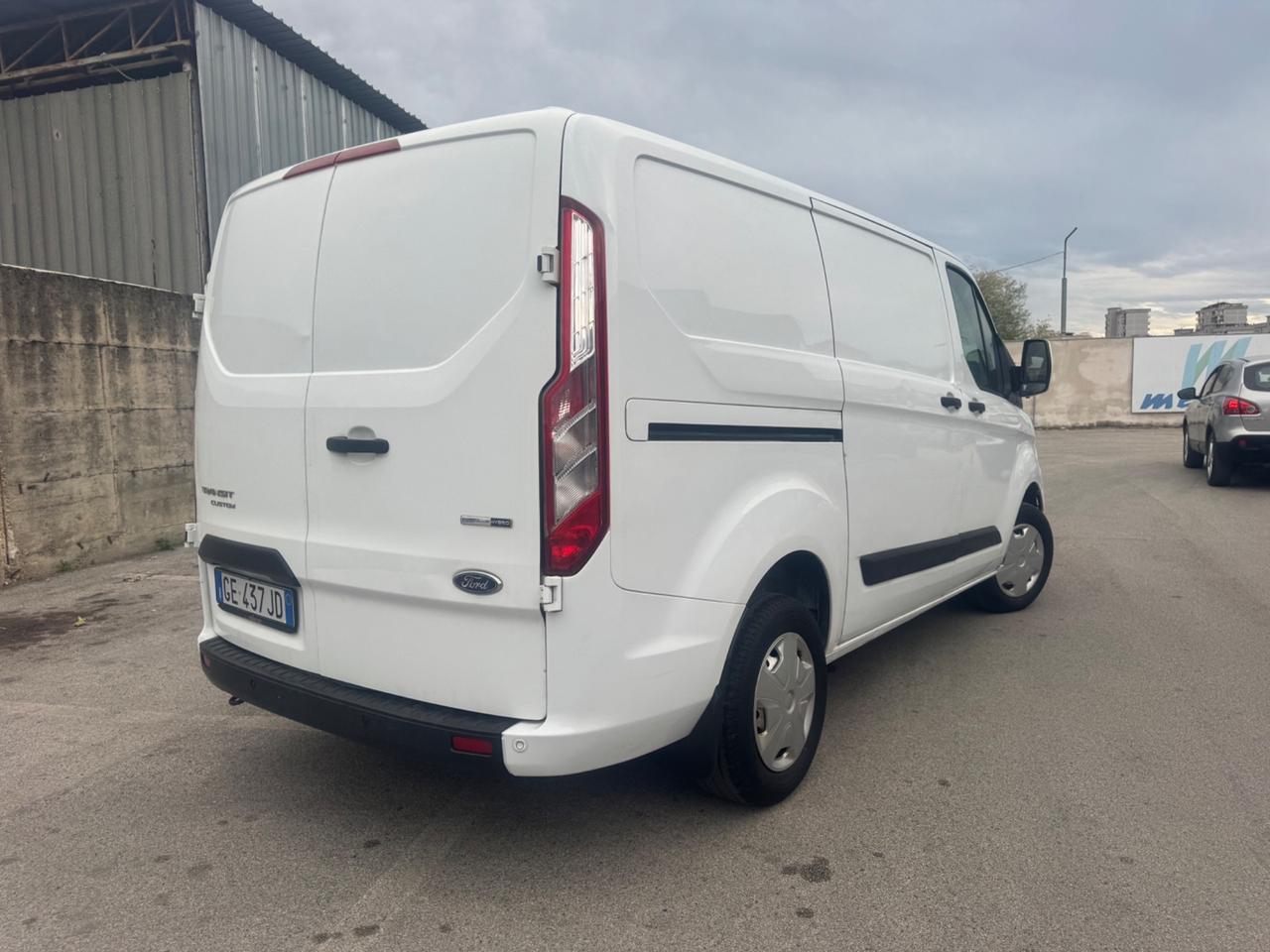 Ford Transit Custom 280 2.0 EcoBlue Hybrid 130 PC Furg. Titanium