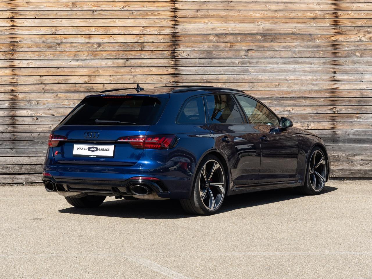 Audi A4 RS 4 Avant