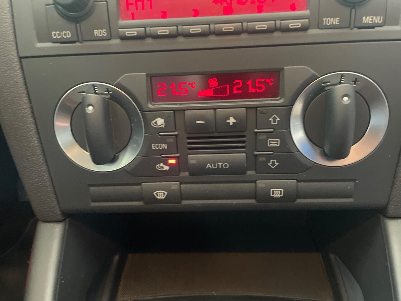 AUDI A3 SPB 1.6 FSI ATTRACTION "MANIACALE"