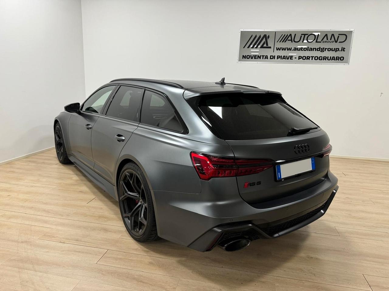 Audi RS6 RS 6 Avant 4.0 TFSI V8 quattro tiptronic Performance