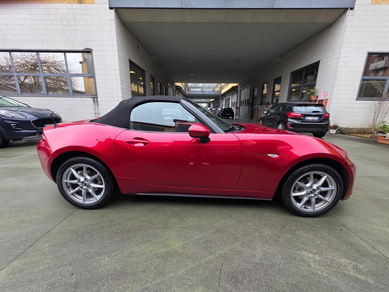 Mazda MX-5 1.5L Skyactiv-G Exceed
