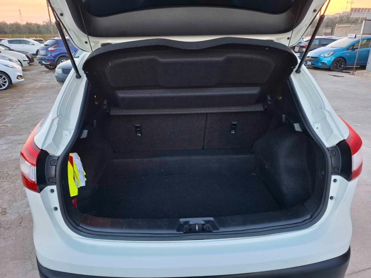 Nissan Qashqai 1.5 DCI 110 CV - 2014