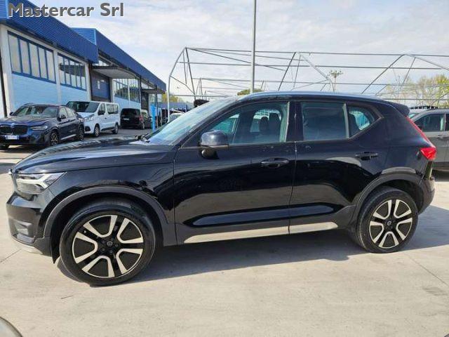 VOLVO XC40 XC40 1.5 t3 Momentum Pro 163cv auto - GG569ZZ