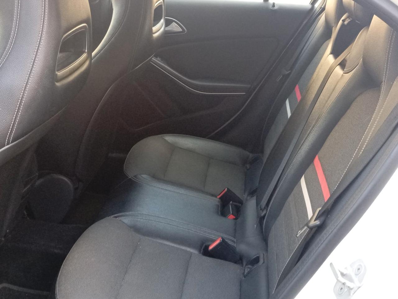 Mercedes Classe A 180 CDI 110 CV *NAVI *CAMERA