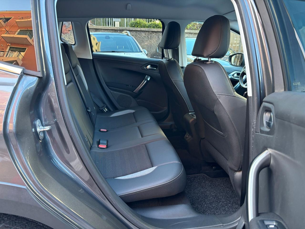 Peugeot 2008 PureTech Turbo 110 EAT6 S&S Black Matt PREZZO REALE
