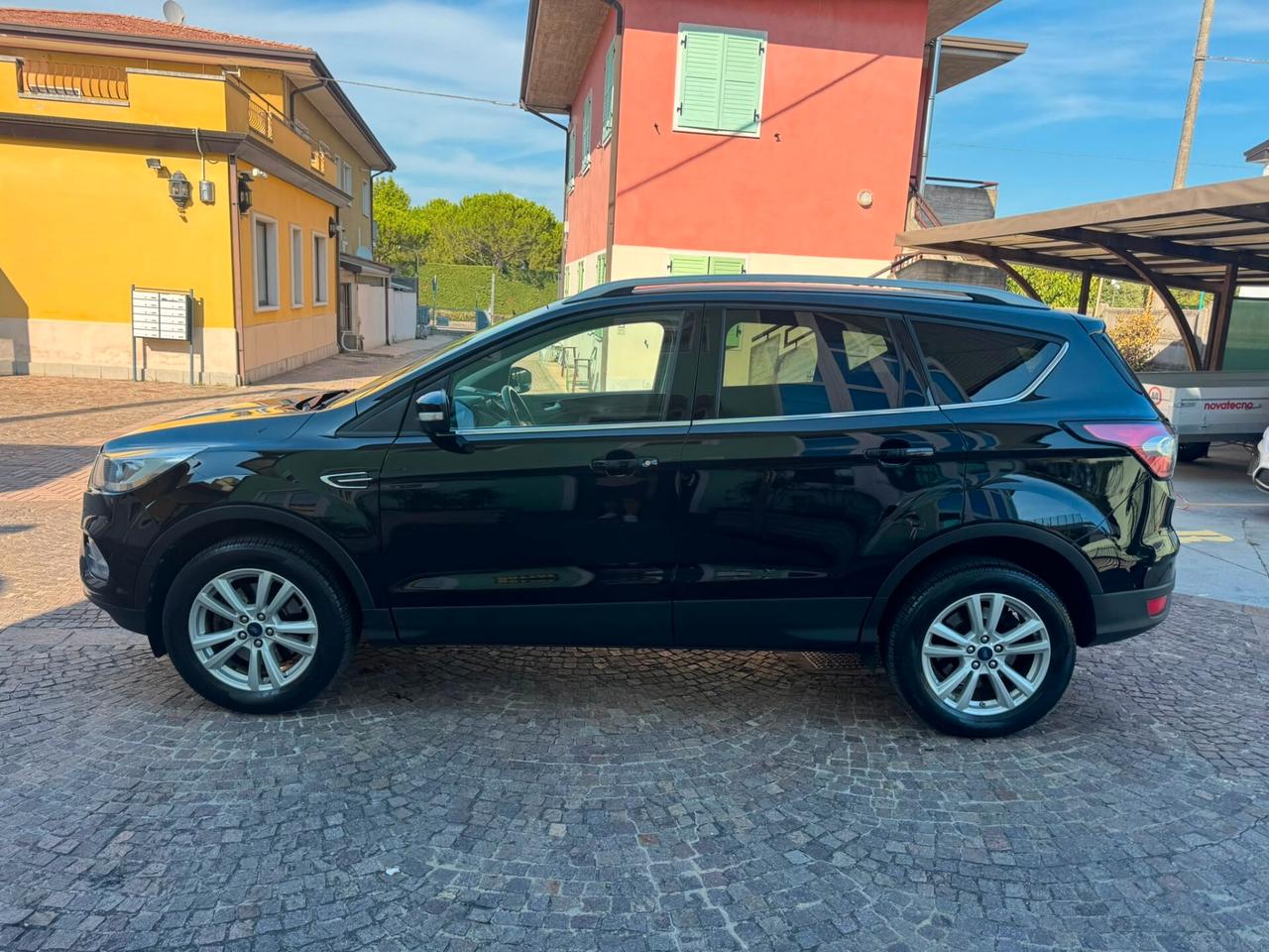 Ford Kuga 1.5 TDCI 120 CV S&S 2WD Titanium