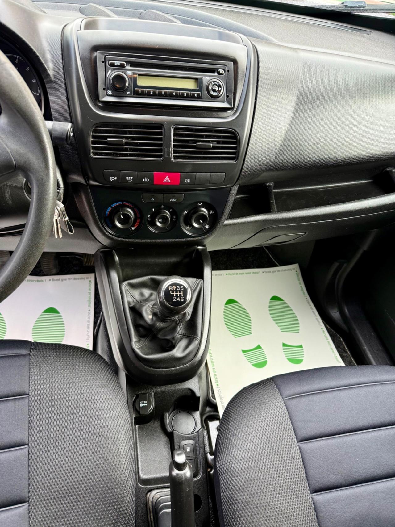 Opel Combo 1.4 Turbo EcoM Van Ok NEOPATENTATI