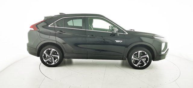 MITSUBISHI Eclipse Cross 2.4 MIVEC 4WD PHEV Instyle SDA Pack 0