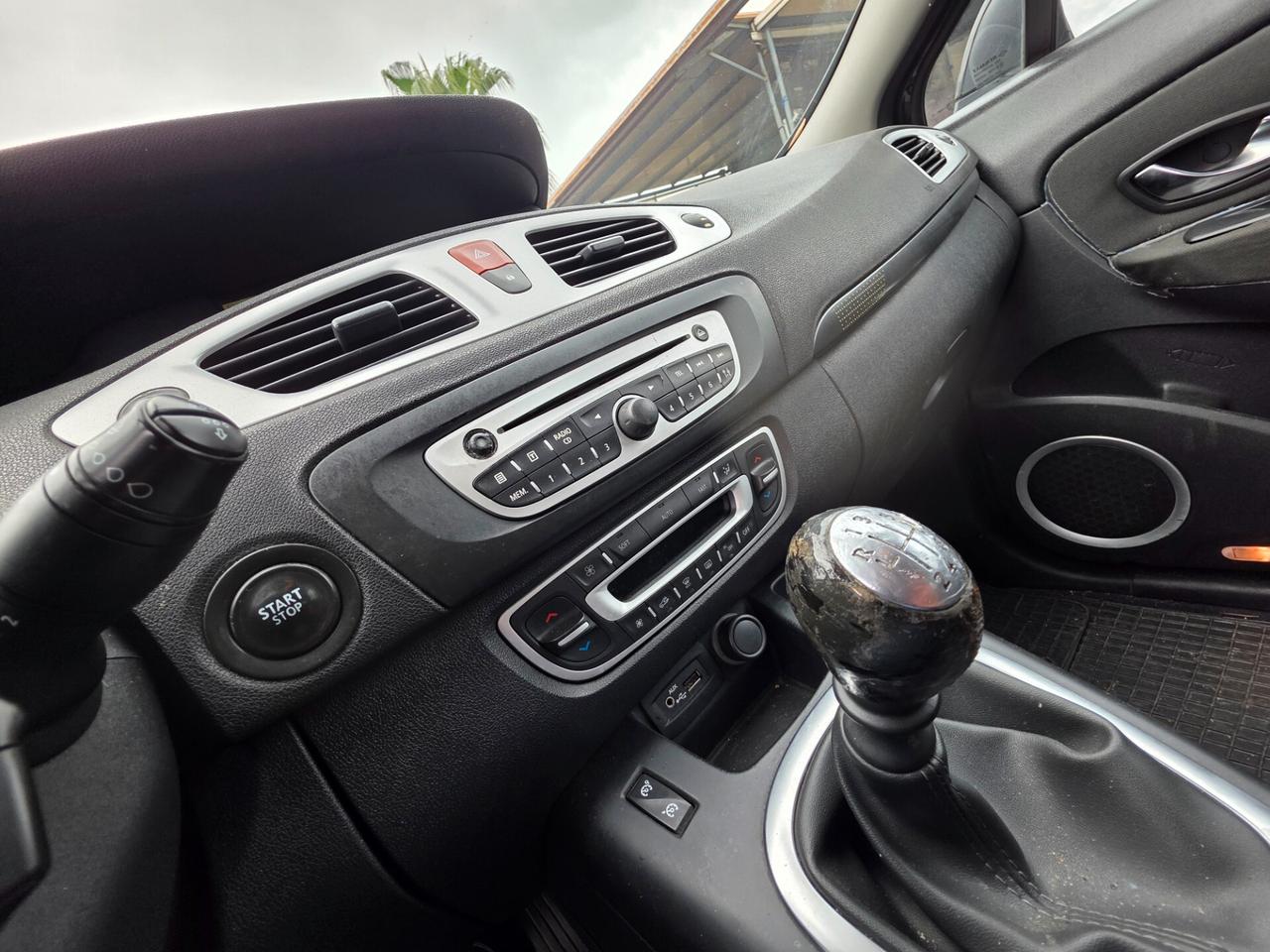 Renault Scenic Scénic 1.5 dCi 110CV Dynamique 7POSTI