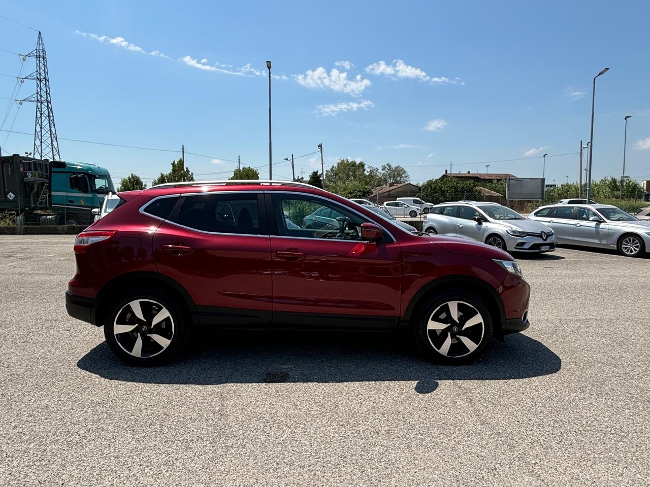 Nissan Qashqai 1.6 dCi 2WD 360 - 2015