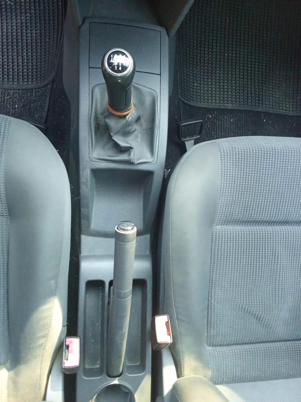 Volkswagen Polo ----
