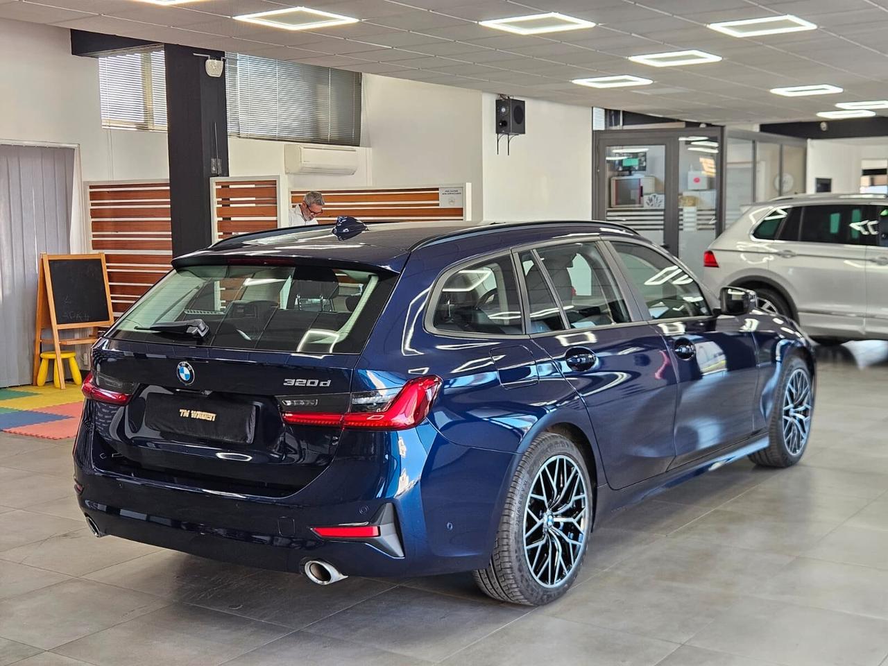 BMW 320 d Touring mhev 48V auto - TAGLIANDI BMW - IVA ESPOSTA
