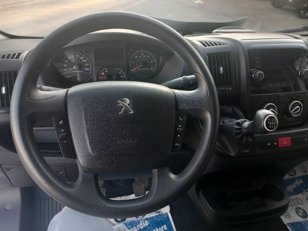 Peugeot Boxer 330 2.2 BlueHDi 140 S&S PC-TN Furgone