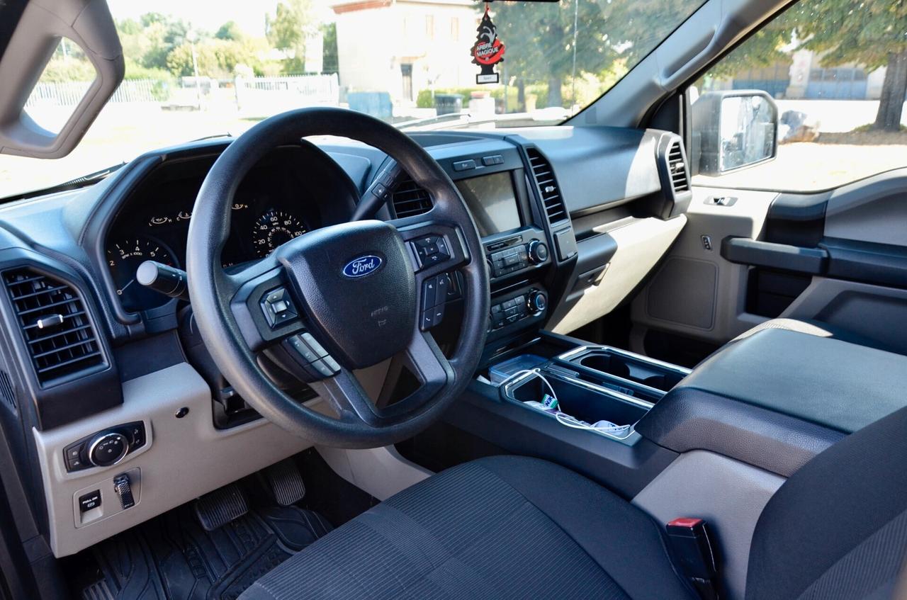 FORD F150 SUPER CREW 2.7 V6 BITURBO 330cv AUTO 5 POSTI, VETTURA PRIVATA NO IVA, EURO 6C, GANCIO TRAINO, RETROCAMERA, PERMUTE