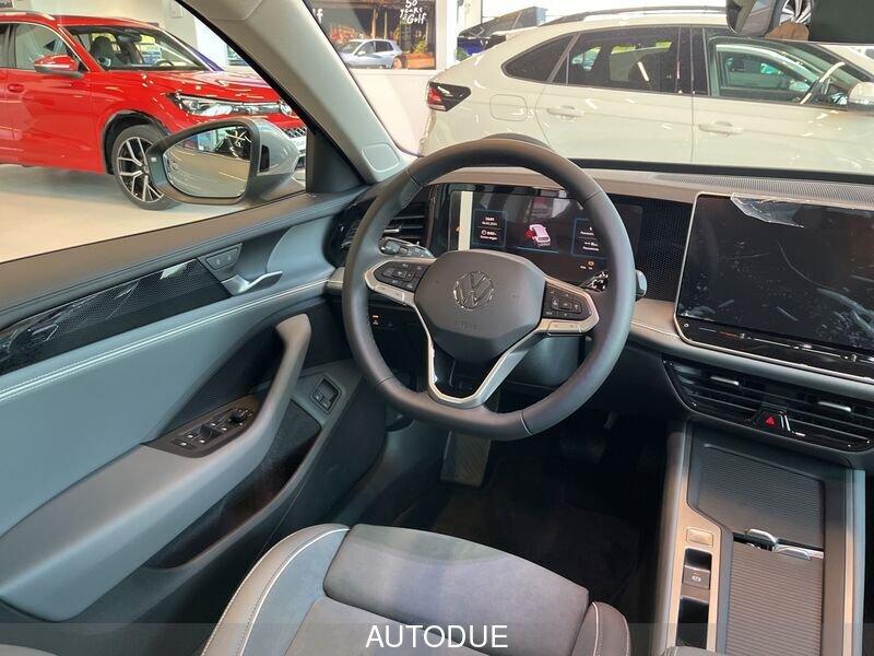 Volkswagen Passat 1.5 TSI EHYBRID BUINESS DSG 204 C MY 24