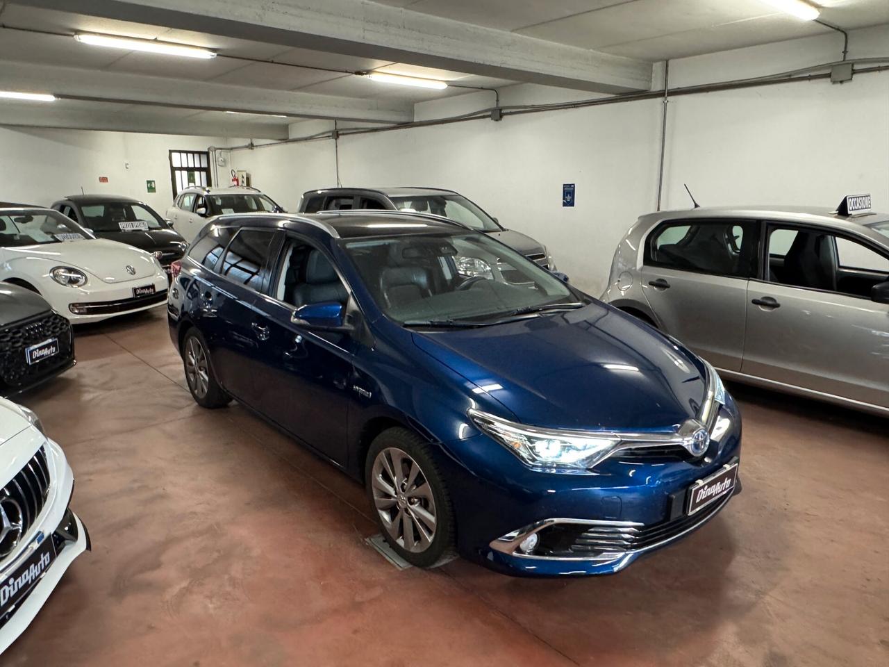 Toyota Auris Touring Sports 1.8 Hybrid Cool