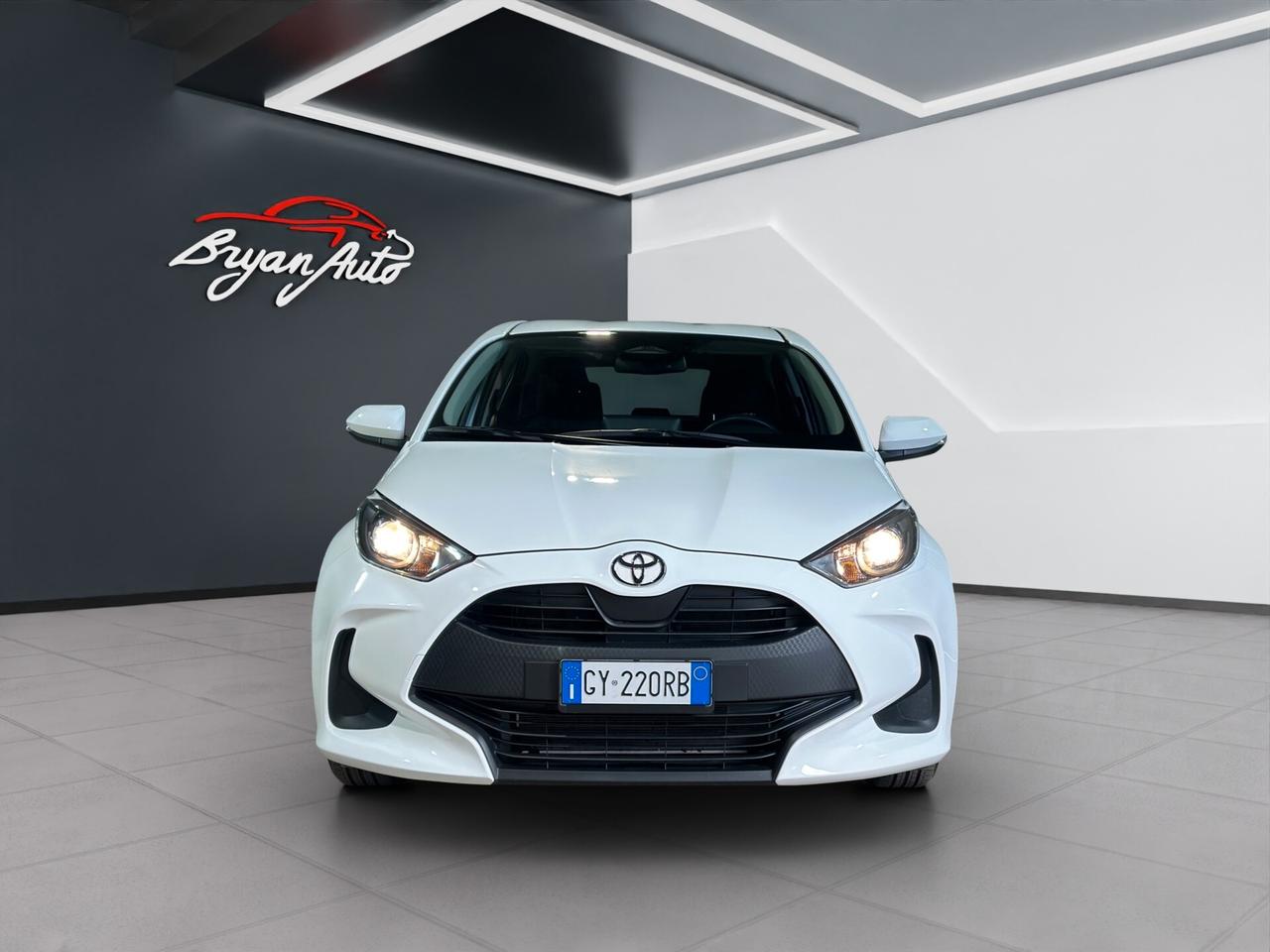 Toyota Yaris 1.5 Hybrid 5P Active *PROMO* IVA ESPOSTA