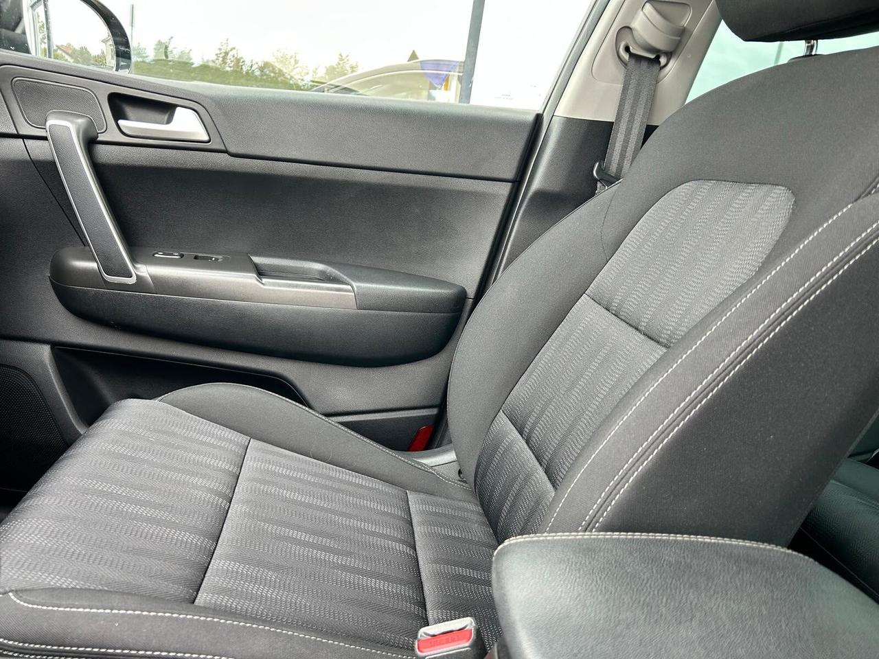 Kia Sportage BUSINESS CLASS 1.6 CRDI 2WD 6mt UNICO PR.