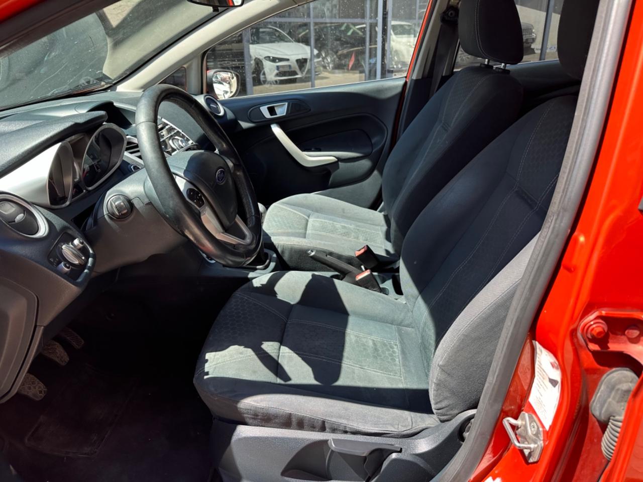 Ford Fiesta 1.4 TDCi 70CV 5 porte Titanium