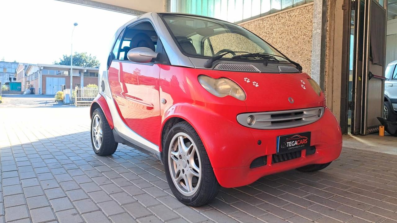 Smart ForTwo 700 coupé pure (45 kW)