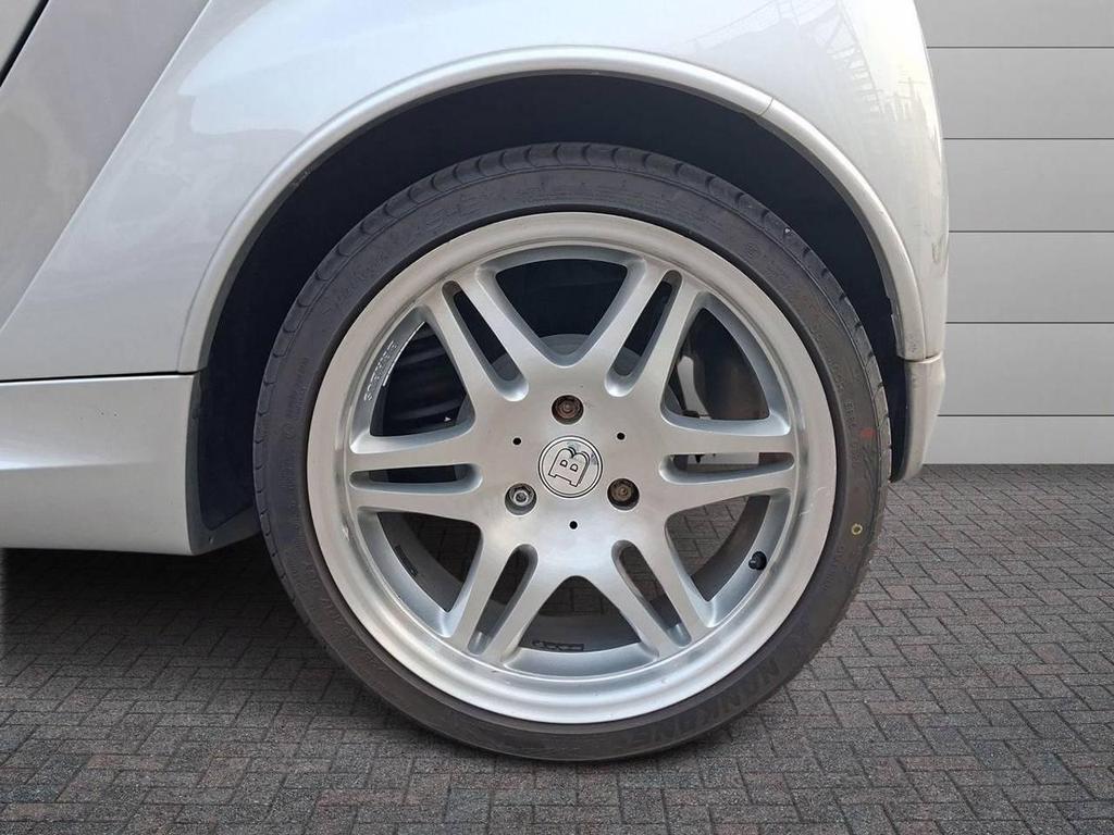 Smart fortwo coupe 1.0 Brabus