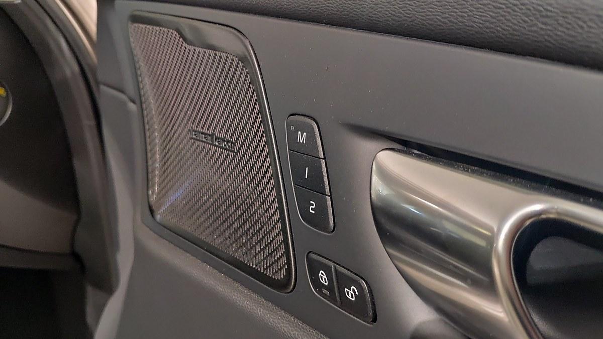 VOLVO Xc60 B4 Mild Hybrid (D) Awd Automatico Ultimate Bright