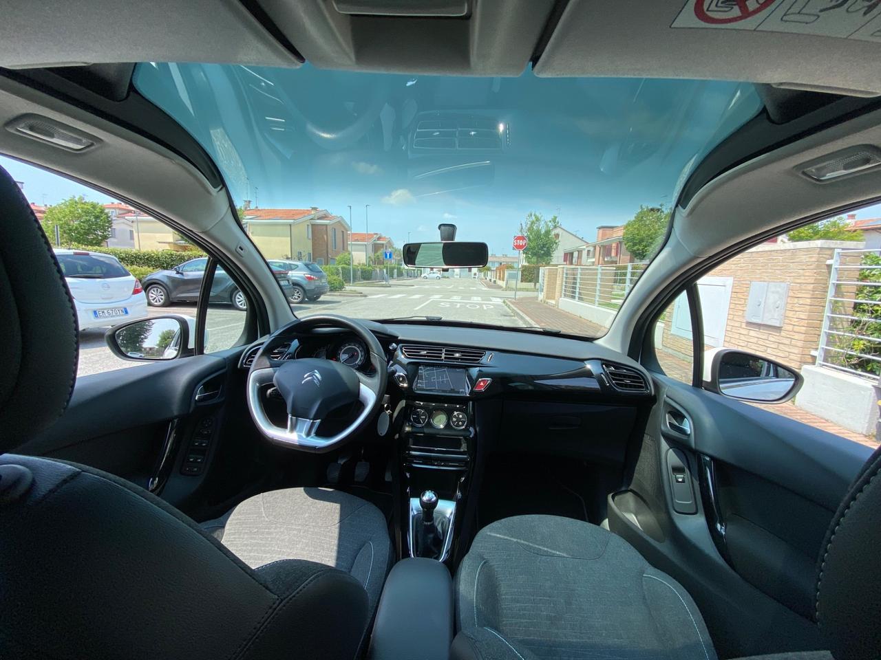 Citroen C3 PureTech 82 Live Edition