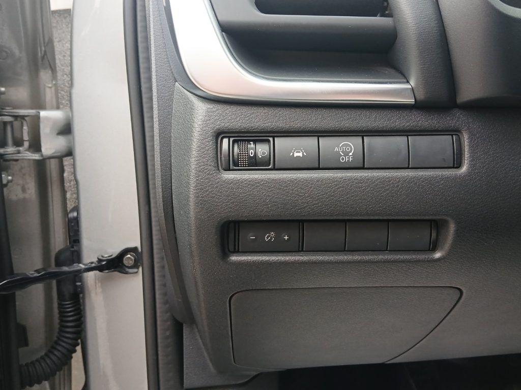 Nissan Qashqai MHEV 140 CV Business